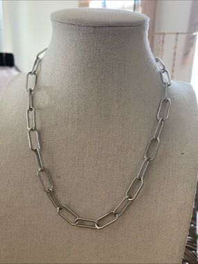 Silver Paperclip Chain Necklace - Classic Link Design